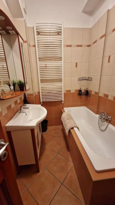 Jackpot Apartman Budapest Bagian luar foto